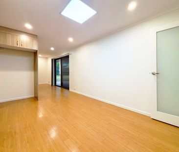 Renovated Family Living on 760m² I Four Bedrooms, Three Bathrooms &... - Photo 2