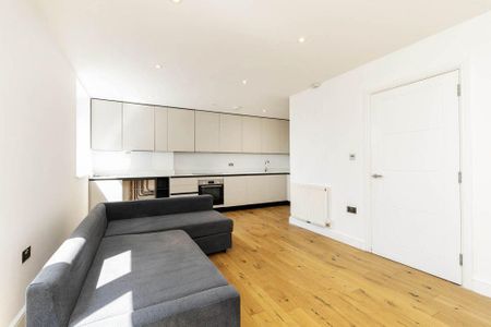 3 bedroom apartment to rent - Photo 2