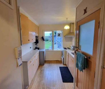 Te Atatu South - 4 BEDROOMS - FULL SITE! - Photo 4