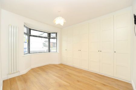 4 bedroom detached bungalow to rent - Photo 3