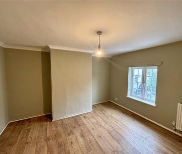 4 bedroom semi-detached house to rent - Photo 6