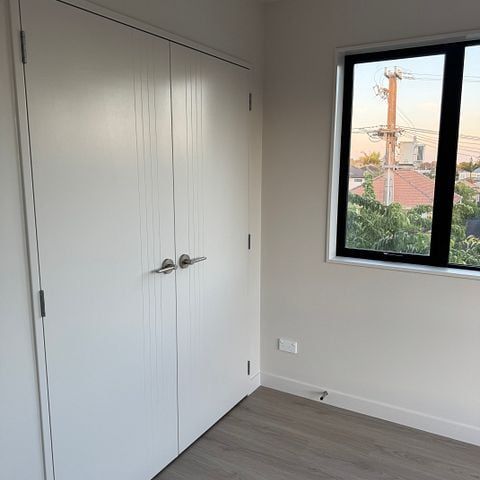 Brand new townhouse close to RoyalOak Mall - Photo 1