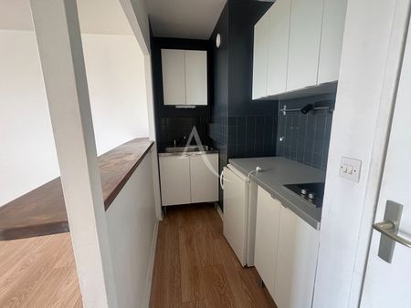 Location Appartement 1 pièce 32m² - Photo 4