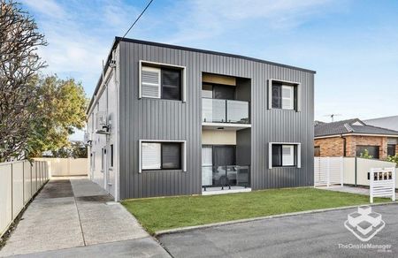 Modern 2 bedroom unit - Broadmeadow - Photo 2