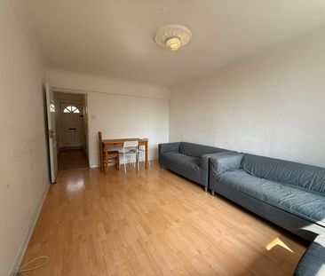 3 Bed Flat, President House, EC1V - Photo 2