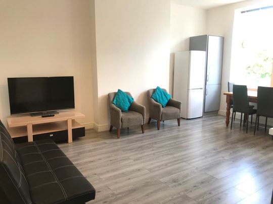 3 Bed Flat, Ullet Road, L17 - Photo 1