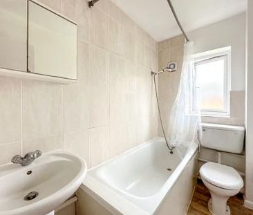 Sandown Road, Watford, WD24 - Photo 2