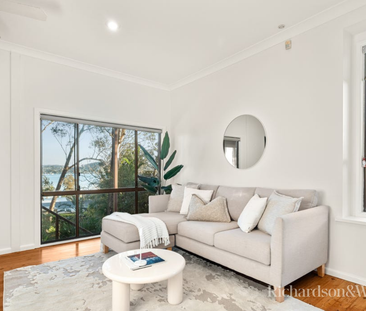 6 Lexington Parade Green Point - Photo 1