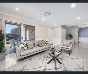 REGISTER TO INSPECT WEDNESDAY EVENING 1/04 OR CONTACT AGENT - Photo 1