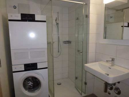 2.5 Zimmer, 99 m², 1. Stock - Photo 2