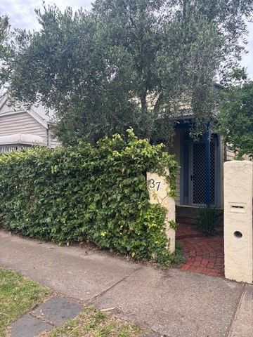 37 Bent Street, Northcote VIC 3070 - House For Rent | Domain - Photo 3