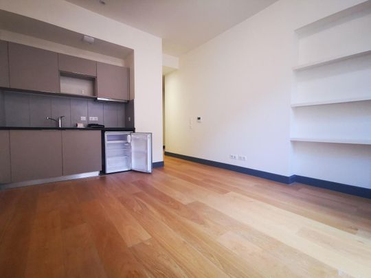 location Appartement F1 DE 28.8m² À TOULON - Photo 1