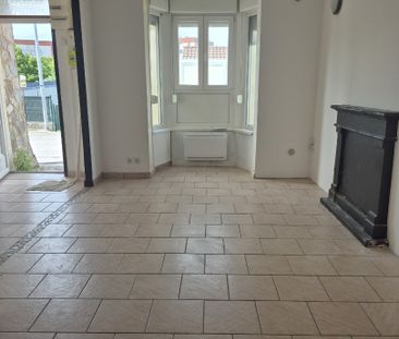 Location Appartement 1 pièce 41m² HAUTMONT 59330 - Photo 3