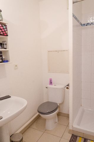 Appartement meublé T2 MIRAMAS, - Photo 4