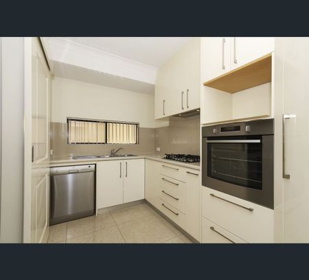 27A Frederick Road, Hamilton Hill, WA 6163 - Photo 3