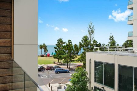 Fully Furnished - Waterfront Living with Views - Photo 3
