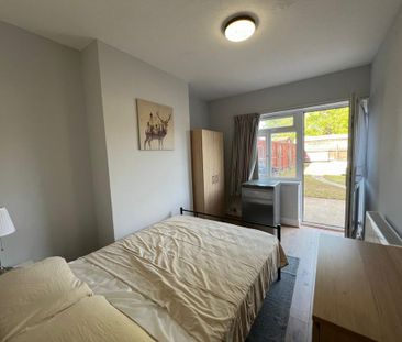 5 bedroom terraced house to rent - Photo 1