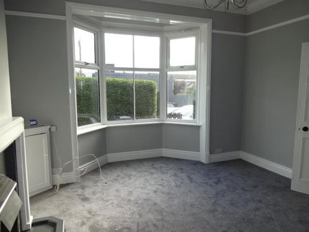 3 Bed House - Photo 2