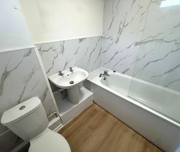 2 bedroom semi-detached bungalow to rent - Photo 6