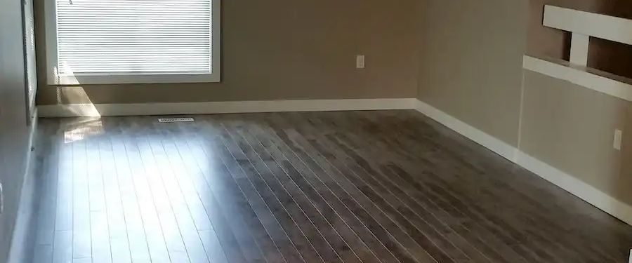 Duplex in Southwood - Close to C-train and Renovated — 2 Bedrooms Duplex - Photo 1