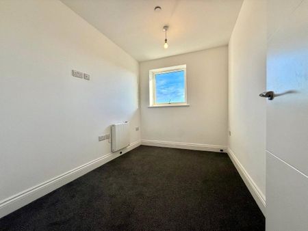 Wimborne Road, Poole, Dorset, BH15 - Photo 4