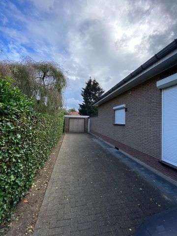 Woning met vier slaapkamers en ruime tuin nabij het centrum van Lanaken - Photo 3