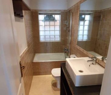 3 bedroom luxury Villa for rent in Marbella, Andalusia - Photo 4