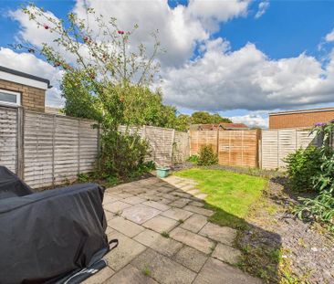 2 bedroom bungalow to rent - Photo 3