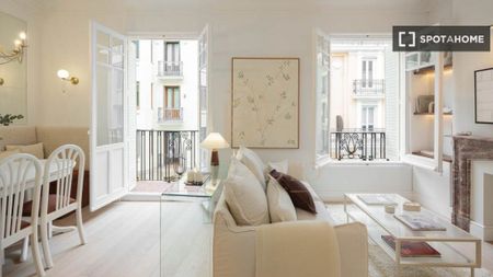 2 room luxury Flat for rent in Madrid, Autonomous Region of Madrid - Photo 3