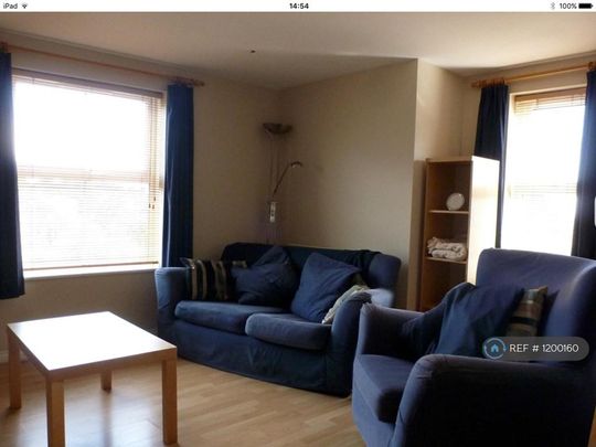 1 bedroom in a flat share to rent - Photo 1