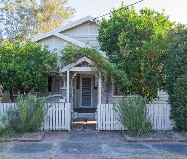 Superbly placed in Hamilton North, this classic three-bedroom weath... - Photo 5