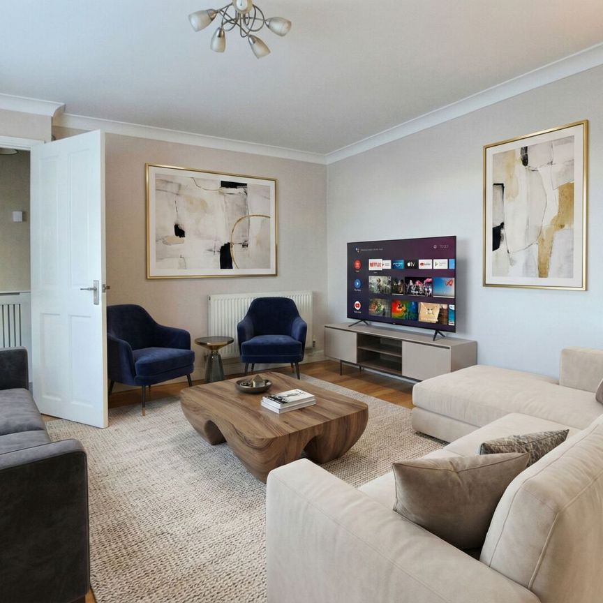 Joyners Field, CM18, Harlow - Photo 1