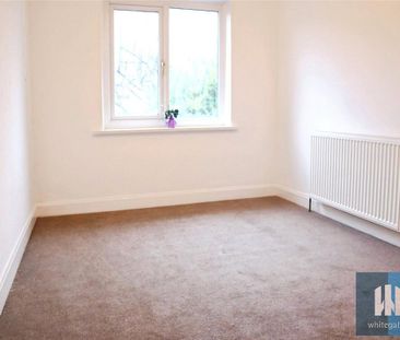 2 bedroom semi-detached house to rent - Photo 2