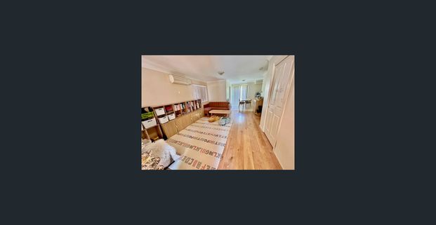 Modern Townhouse, Great Complex, Fabulous location & New Timber flooring!！ - Photo 1