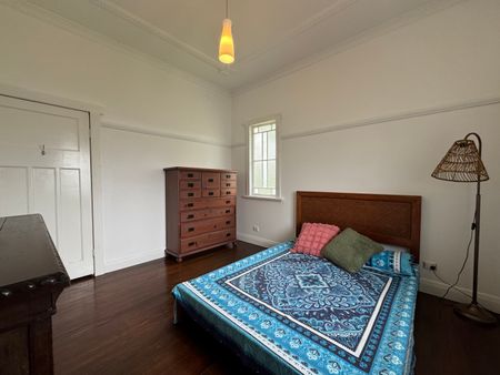 17 Avondale Avenue, East Lismore NSW 2480 - House For Rent | Domain - Photo 4