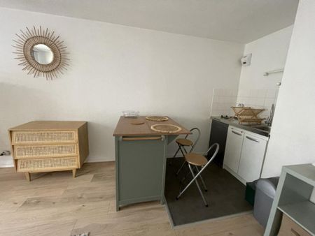 STUDIO MEUBLE LORIENT – PROCHE UBS LANVEUR - Photo 3