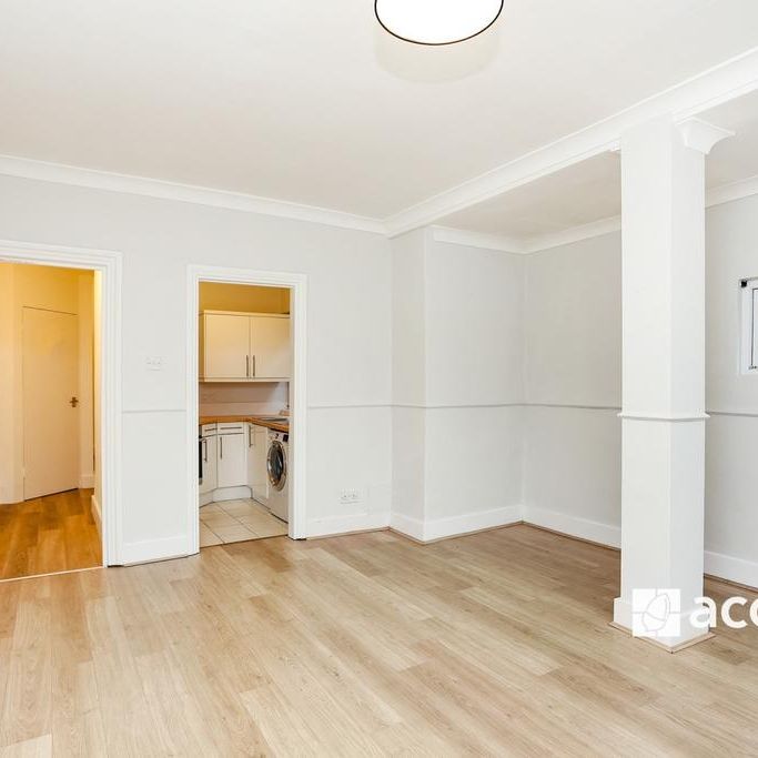 2 bedroom flat to rent - Photo 1