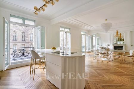 Location appartement, Paris 6ème (75006), 6 pièces, 205.33 m², ref 85463988 - Photo 2