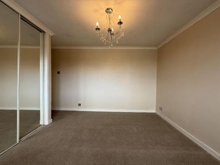 3 bedroom end of terrace house to rent - Photo 4