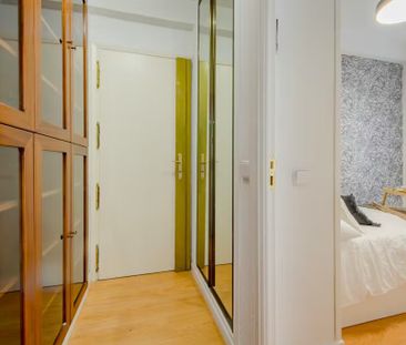 Calle de Biarritz, Madrid, Community of Madrid 28028 - Photo 3