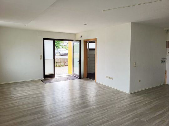 Renovierte und modernisierte, barrierefreie und rollstuhlgerechte 2 Zimmerwohnung zu vermieten! - Photo 1