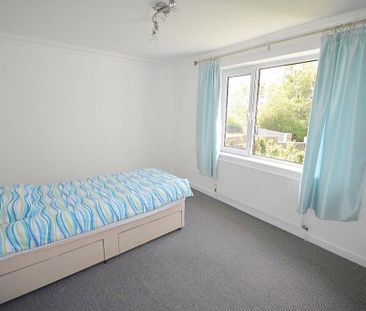 2 bedroom bungalow to rent - Photo 2