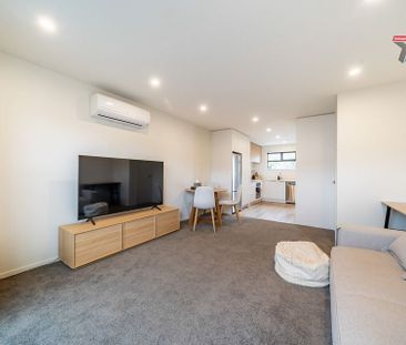 Modern 2BR Townhouse in Fairfield! - Photo 4