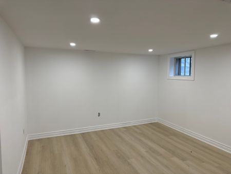 For Lease - 38 Cartier Crescent Unit# Bachelor, Richmond Hill, Ontario - Photo 5