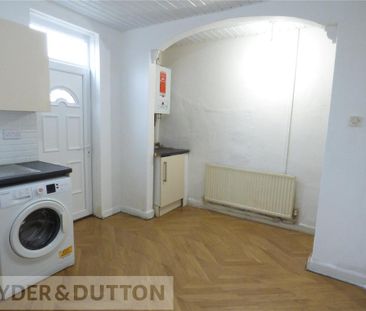 3 bedroom terraced house to rent - Photo 6