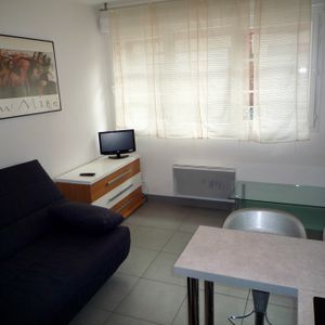 Location Appartement 1 pièce Meublé 17m² AMIENS 80000 - Photo 3