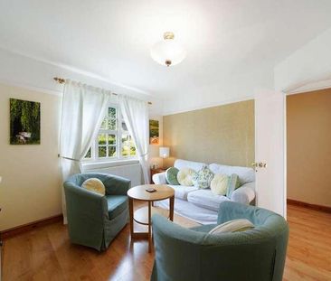Asmuns Place, Hampstead Garden Suburb, NW11 - Photo 1