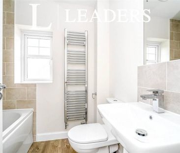 4 bedroom townhouse to rent - Photo 6