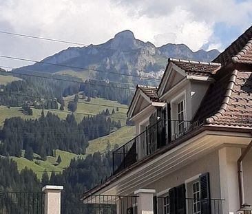 Living at the station with good transport links - Photo 5