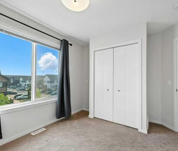 Quiet & Contemporary 3 Bed Townhouse | Close To Cross Iron Mall. Ga... - Photo 5